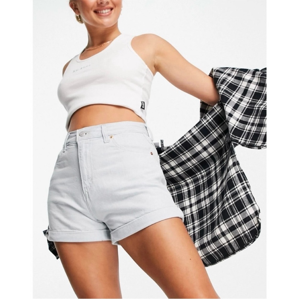 LEVI'S A-Line Mom Shorts High Waist Light Wash Denim Jean Shorts Size 28